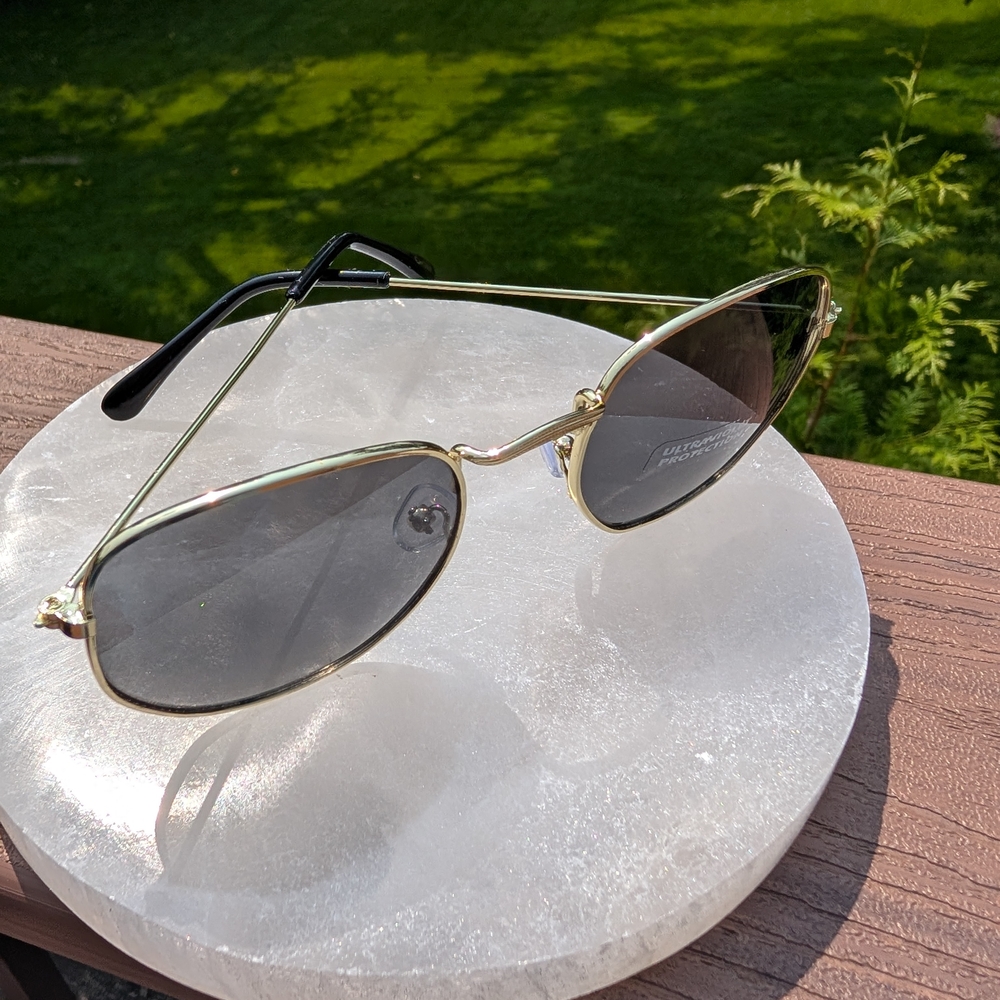 Gold Wire Frame Sunglasses | Lightweight Retro Oval Shades | Unisex Indie Style